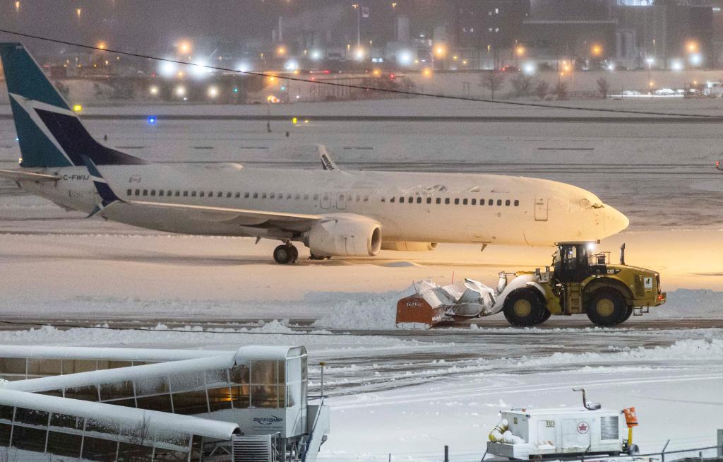 加拿大：大多倫多地區遭遇強降雪