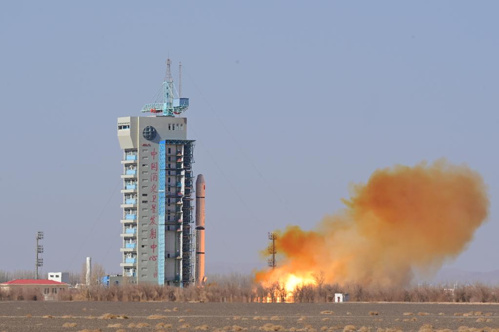 我國成功發射荷魯斯1號遙感衛星